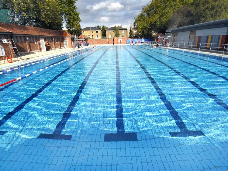 Lidos and outdoor pools in London