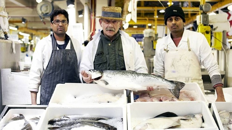 Filling up at the market: Billingsgate