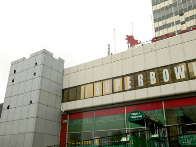 Elephant & Castle Walking Tour with Barrington Elephant & Castle Walking Tour with Barrington