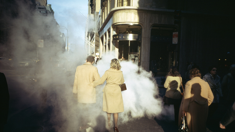 Joel Meyerowitz. 5th Avenue, New York City, 1975.jpg