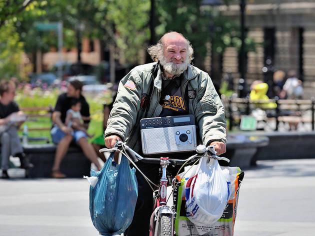 Radioman.JPG Radioman.JPG