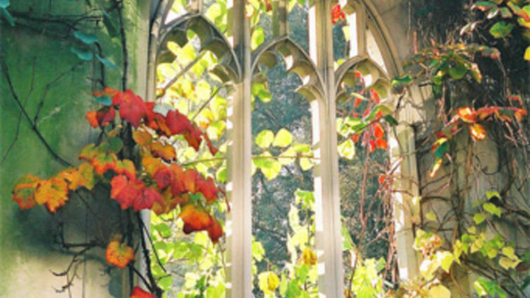 Enjoy a holy moment at St. Dunstan in the East