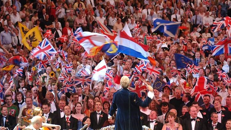 Classical_bbcproms_lastnightoftheproms_Paul Daniel_2009press_CREDIT_Mark Allan.JPG