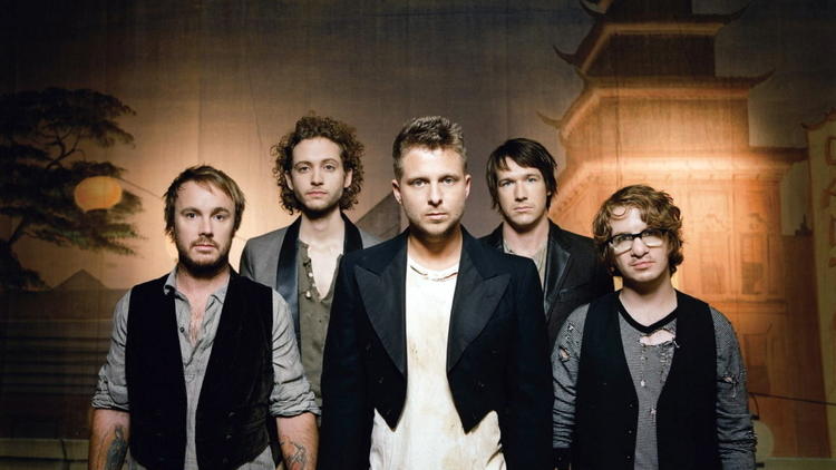 Ryan Tedder y compañía, se presenta en un live a través del Facebook del sitio de noticias de música, Live Nation, como parte de la iniciativa #LiveFromHome