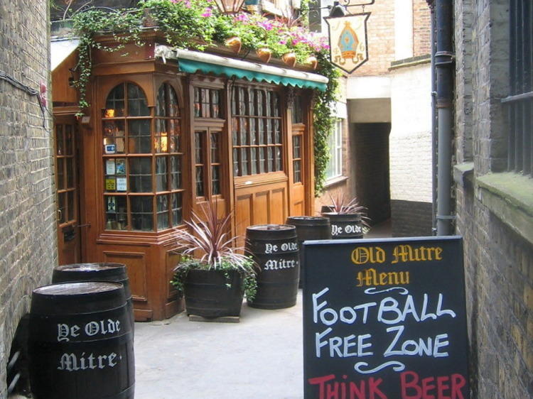 Ye Olde Mitre Tavern