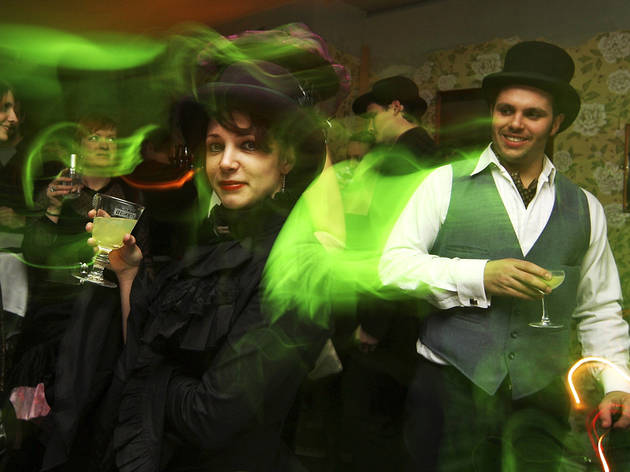 Clubs_labelleepoque_2010press_CREDIT_Anya Belikova.jpg Clubs_labelleepoque_2010press_CREDIT_Anya Belikova.jpg