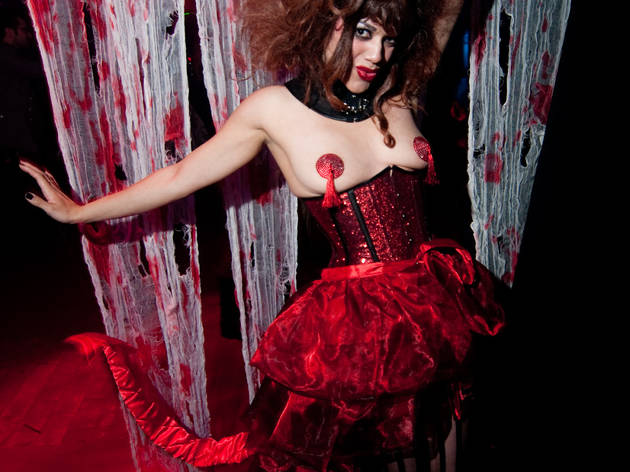 Clubs_clubantichrist_2010press.jpg Clubs_clubantichrist_2010press.jpg