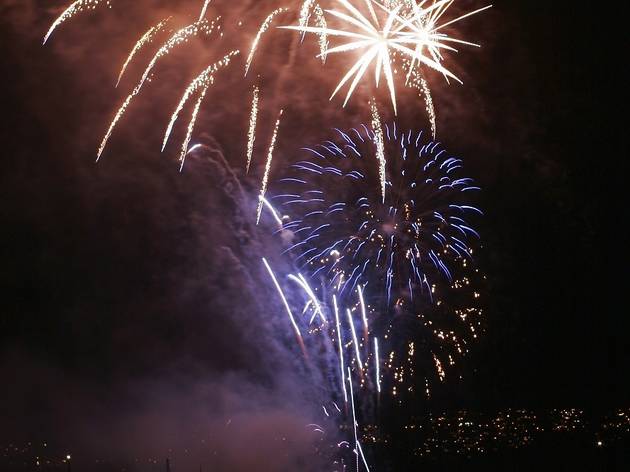 Fireworks_01.jpg Fireworks_01.jpg