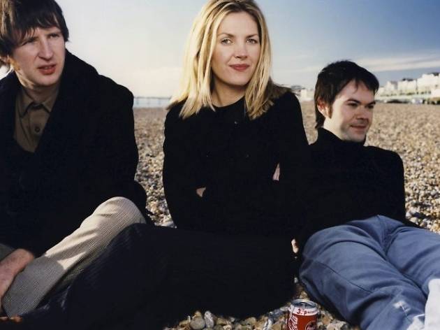 MUSIC_Saint Etienne_press2010.jpg Saint Etienne