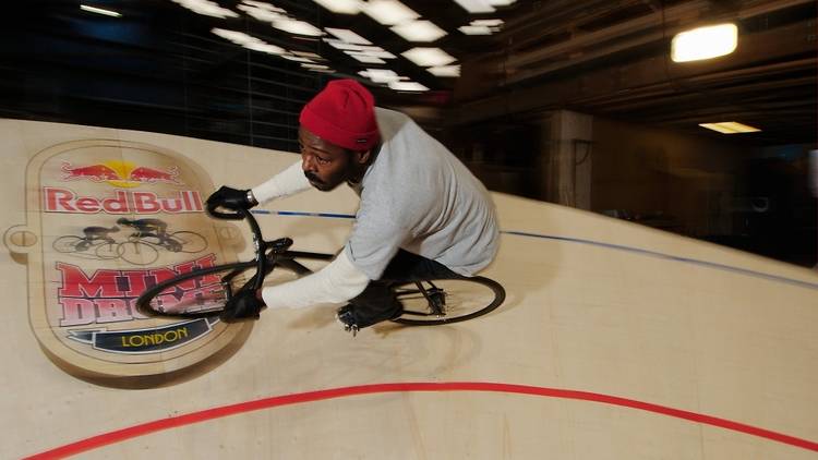 AT_RedBullMiniDrome_press2011.JPG