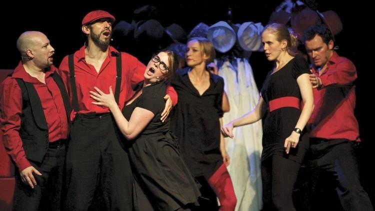 Theatre_Showstopper_CREDIT_GabrielleMotola_press2011.jpg