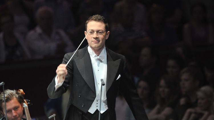 CLASSICAL_JohnWilson_bbcproms_CREDIT_BBC ChrisChristodoulou_press2011.jpg