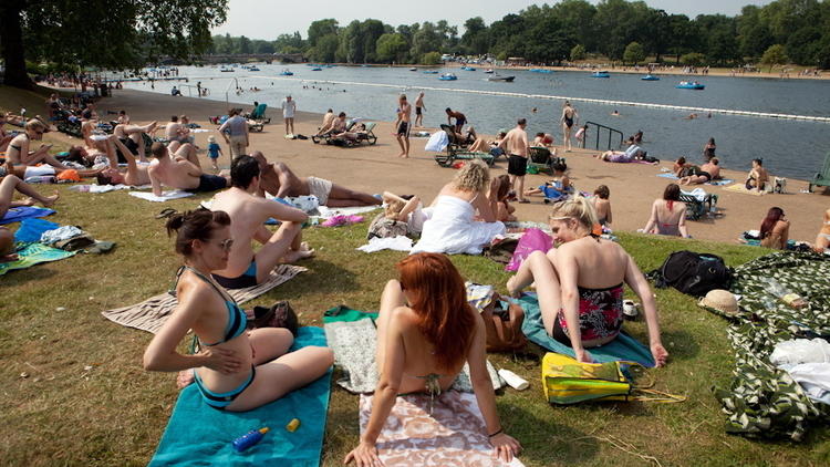 Serpentine Lido Sport And Fitness In Hyde Park London   Image 