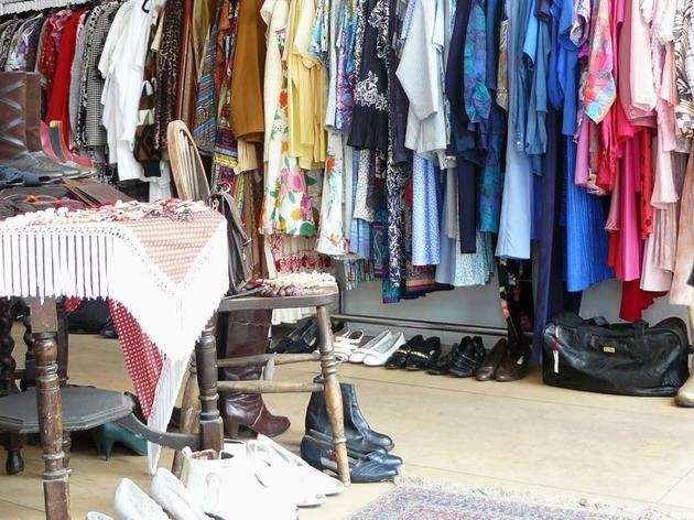 cheap vintage clothing stores